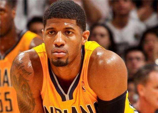 C罗：我和乔治娜计划世界杯后再举行婚礼，带着奖杯去庆祝（C罗称与乔治娜计划把婚礼安排在世界杯之后，盼捧杯同庆）