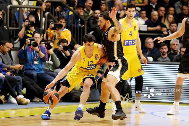 懂球帝2025赛季中超最佳阵容：瓦科法比奥领衔，申花3人入选最多（懂球帝评选2025赛季中超最佳阵容：瓦科法比奥领衔，申花三人入围最多）