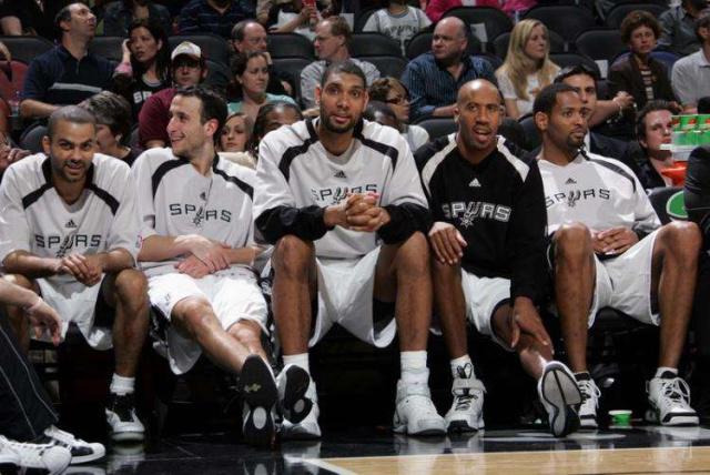 20年始终无冠！你觉得保罗生涯哪个赛季最接近得到总冠军？（征战20年仍无冠，保罗生涯哪一季最接近总冠军？）